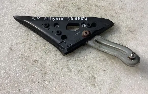 Subaru Outback Front door wing mirror part 61158AG010
