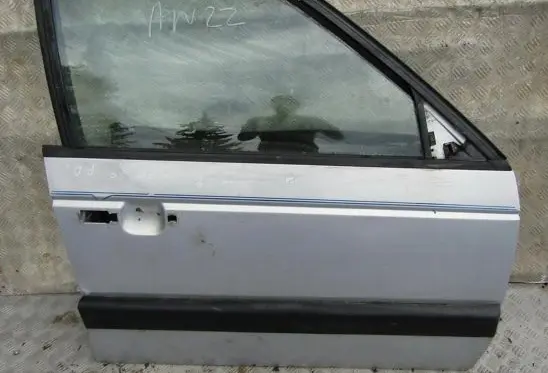 Volkswagen PASSAT B3 Front door