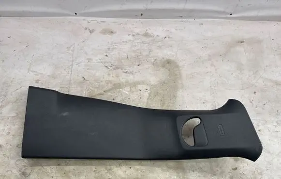 Peugeot 308 (B) pillar trim (top) 9832129480