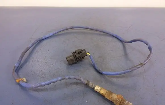 Porsche Boxster 987 Lambda probe sensor 9A160612301