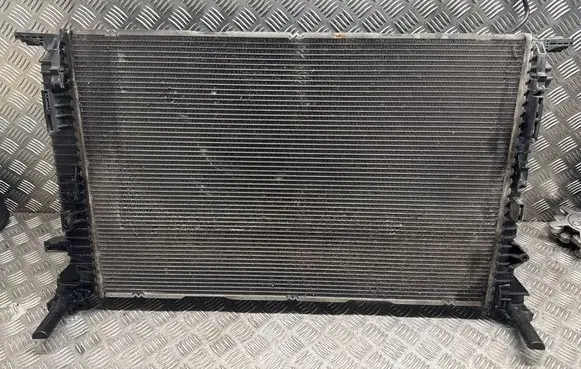 Audi Q5 SQ5 Coolant radiator 8R0121251C VPFTBH8005HF