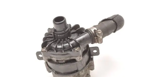 Volvo V60 Water pump 31293979