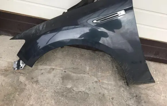 Ford Mondeo MK IV Fender