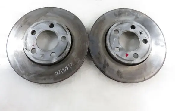 Volkswagen Polo IV 9N3 Front brake disc 