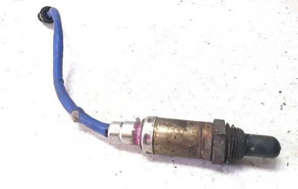 Mercedes-Benz E W210 Lambda probe sensor 0015402381