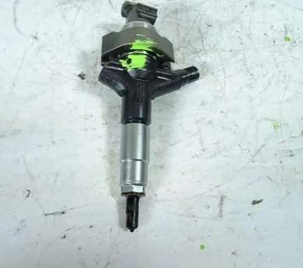 Subaru Legacy Fuel injector 16613AA030