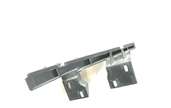 Audi Q7 4L Front bumper mounting bracket 4L0807333