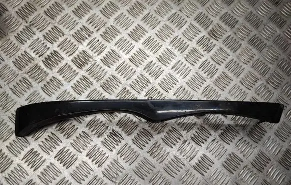 BMW 3 E46 Under headlight/headlamp trim 11460913
