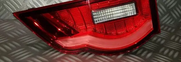 Jaguar F-Pace Tailgate rear/tail lights HK83-15K272-AA