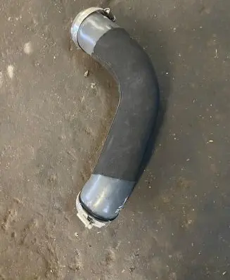 Audi A4 S4 B9 8W Intercooler hose/pipe 8W0145737A