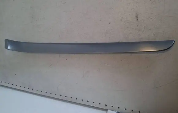 Audi A4 S4 B7 8E 8H Front door trim bar 8E0867410