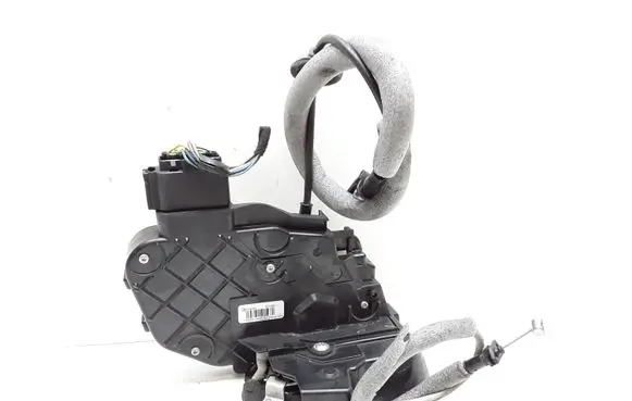 Volvo XC60 Front door lock 30799311