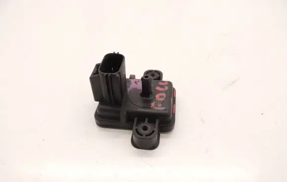 Ford Focus Air pressure sensor 98AB9F479BA D170