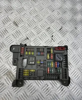 BMW X5 E70 Fuse module 693168704