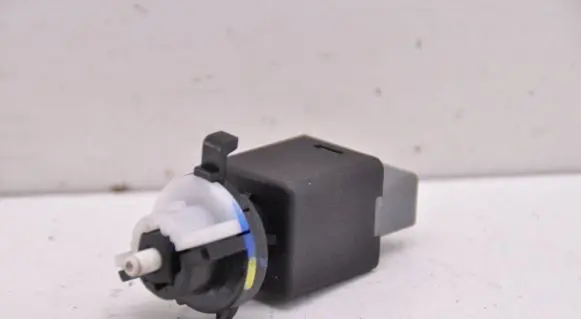 Hyundai i20 (PB PBT) Brake pedal sensor switch 938133S800