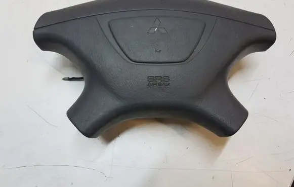 Mitsubishi Pajero Sport I Steering wheel airbag