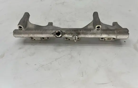 BMW 1 F20 F21 Fuel main line pipe 7643082
