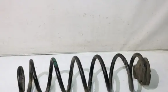 Volkswagen Golf II Rear coil spring