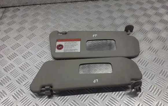 Chevrolet Aveo Rear door sun blind/shade 