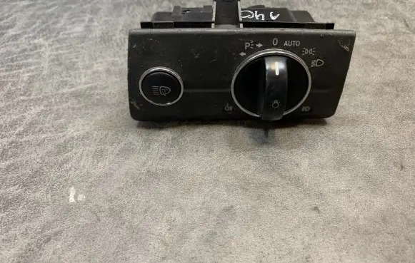 Mercedes-Benz E W211 Light switch A2115450404