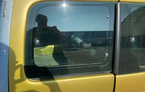 Citroen Berlingo Rear side window 