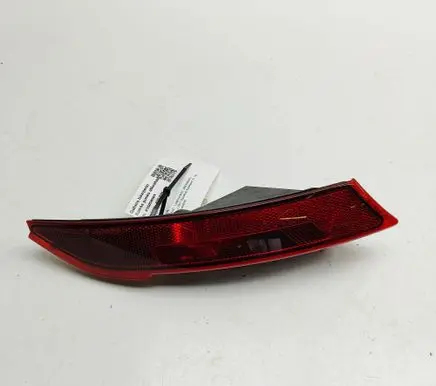Land Rover Discovery 5 Rear tail light reflector HY3215K272AA