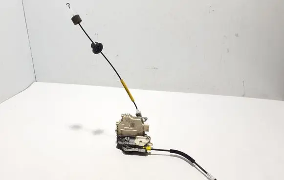 Audi Q5 SQ5 Front door lock 8J1837016C