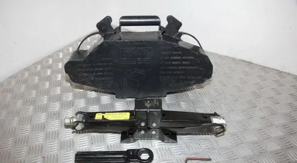 Renault Trafic II (X83) Tool set 8200727771c 8200727771 93860728