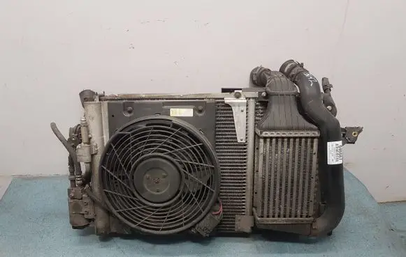 Opel Zafira A Coolant radiator