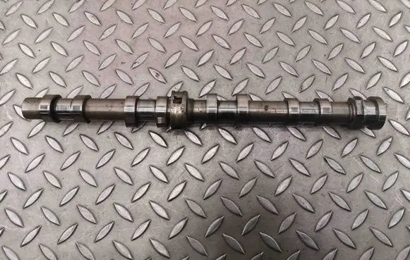 Mercedes-Benz E W212 Camshaft A6510500101