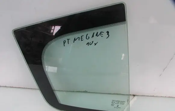 Renault Megane III Rear door window glass
