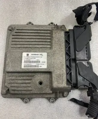 Opel Combo C Engine control unit/module 55566401hl 71600.133.06 6L0s0g1i