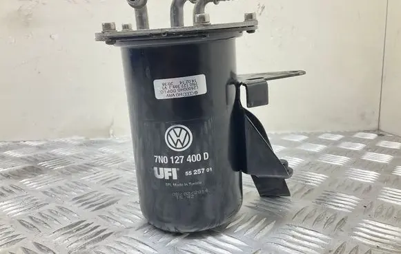 Audi Q3 8U Fuel filter housing 7N0127400D