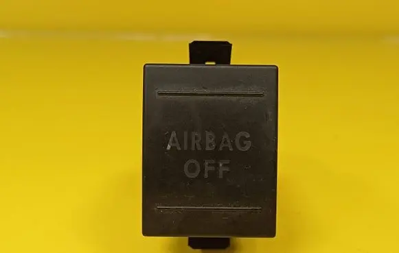Volkswagen Polo IV 9N3 Passenger airbag on/off switch 6Q0919235