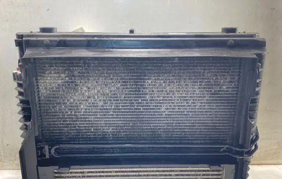 BMW 5 E60 E61 Coolant radiator 7787440 99374004