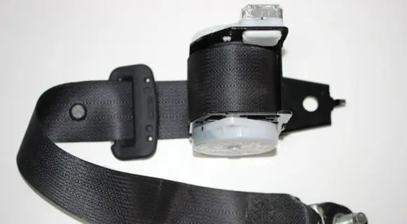 Infiniti M Y51 Rear seatbelt TKAB2EG576
