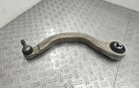 Tesla Model 3 Front lower control arm/wishbone 104435900A