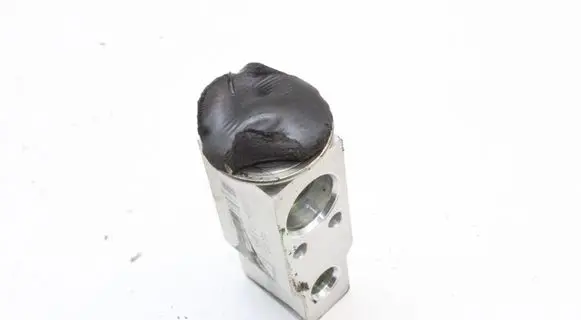 Land Rover Range Rover Sport L320 Air conditioning (A/C) expansion valve 4475003410