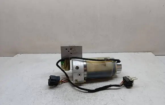 BMW 3 E46 Convertible roof hydraulic pump 8234530