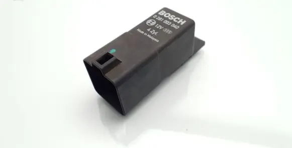 Dodge Nitro Glow plug pre-heat relay 05033351AA 070526 0281003040