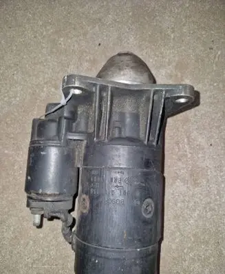 Land Rover Discovery Starter motor 9001338027