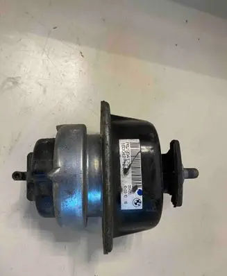 BMW X5 E70 Engine mount bracket 6795417