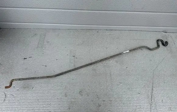 Nissan King Cab, Navara Engine bonnet/hood prop rod/strut 657712S400