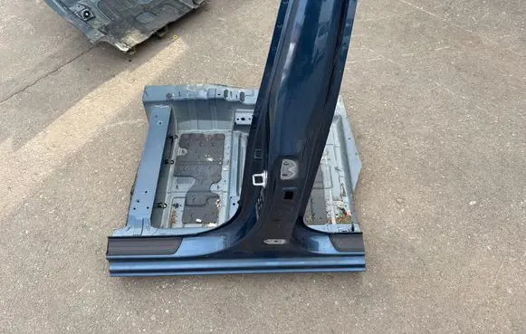 KIA Niro Pillar (middle) 