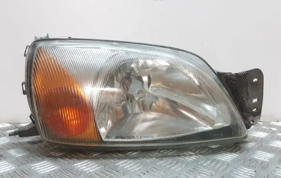 Ford Fiesta Headlight/headlamp
