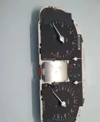 Renault Laguna II Speedometer (instrument cluster) 55140000610 551400006109 8200263385