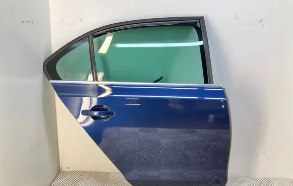 Volkswagen Jetta VI Rear door 5C6833312A