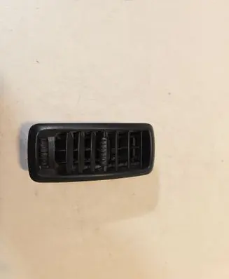 Opel Vivaro Dashboard side air vent grill/cover trim R6136S150