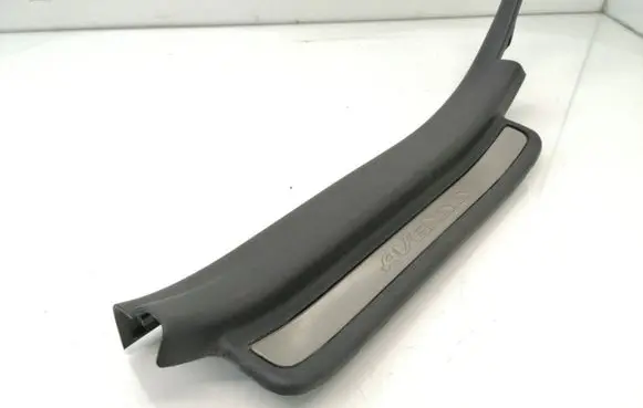 Toyota Avensis T250 Rear sill trim cover 6791805050