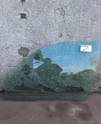 Peugeot Partner Front door window glass four-door 